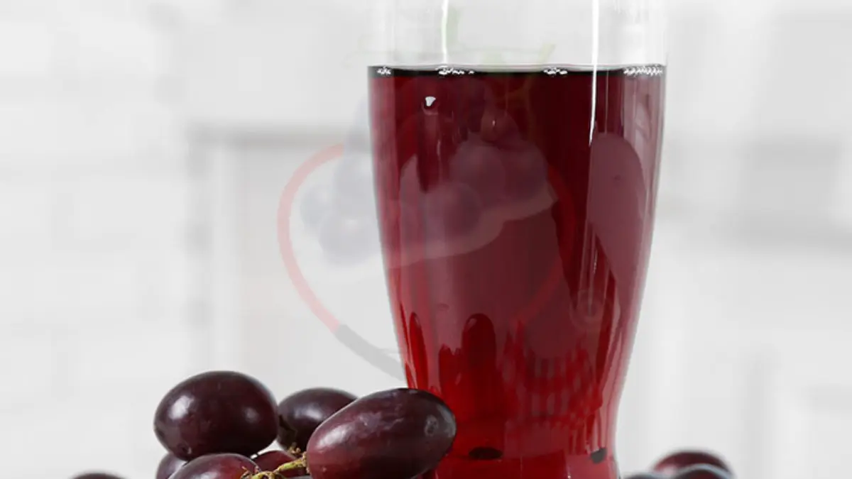 Image showing Red grapes juice